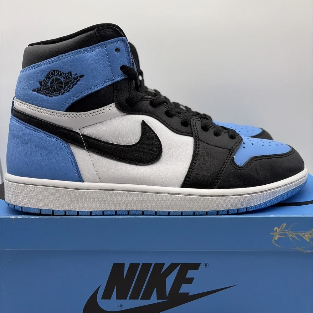 Jordan 1 Retro OG High UNC Toe Blue Black White DZ5485-400 Mens Size 12